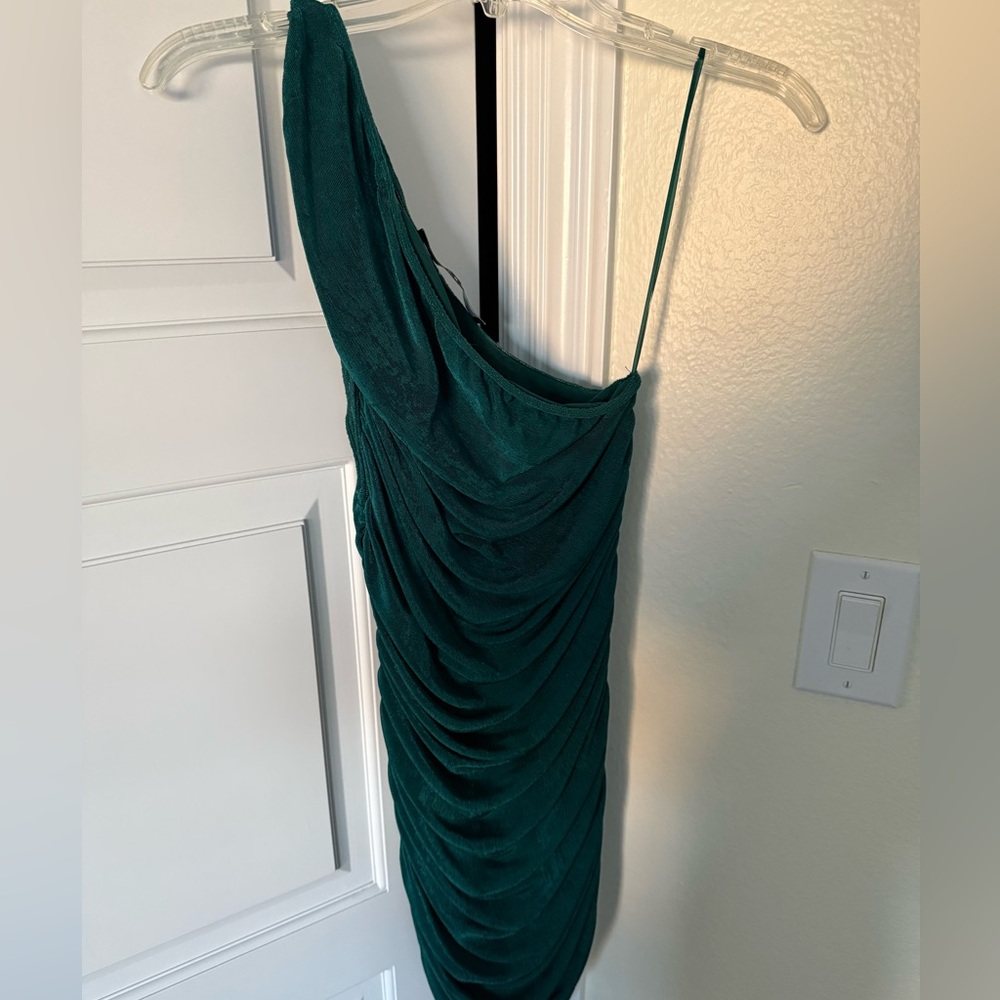 Forest green princess polly one shoulder dress size 6